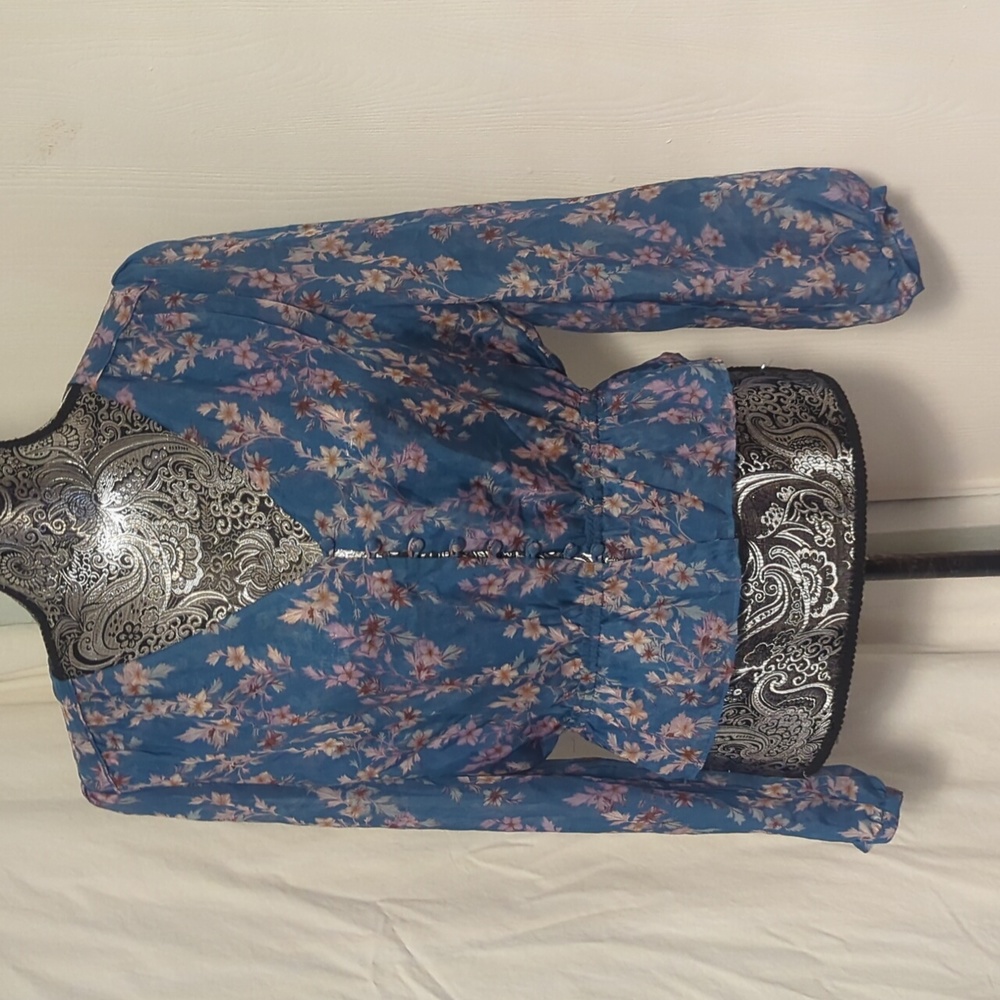 Intermix blue floral 100% silk blouse - Picture 2 of 12